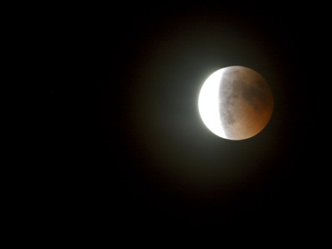 Lunar Eclipse 2011 seen from Vienna